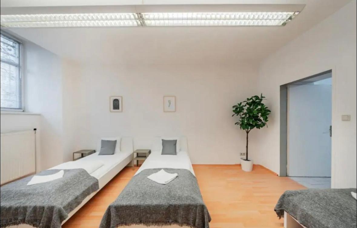 Souterrain Apartment *