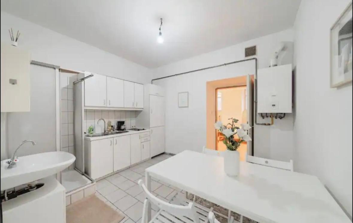 Apartment Souterrain