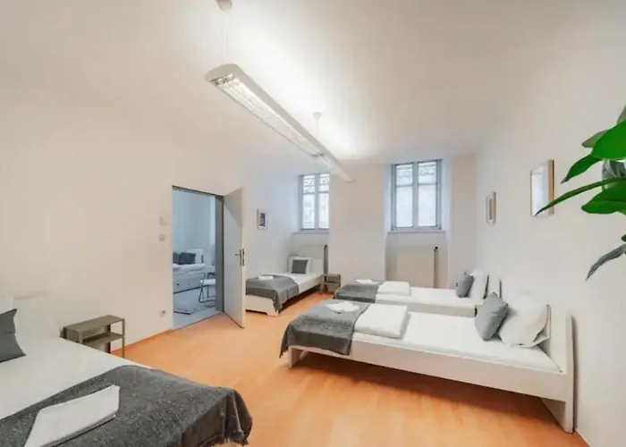 Souterrain Apartment